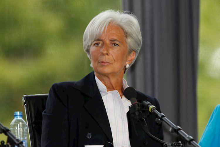 US Dollar sinks as ECB's Lagarde sees no rate cuts for 2024 in Europe