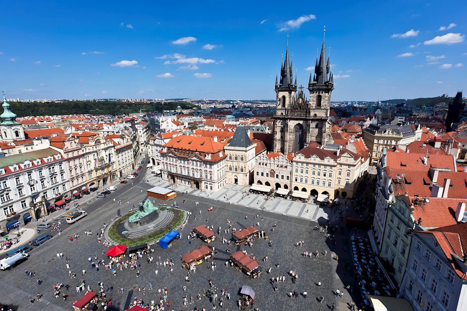 Food and services prices drive Czech inflation