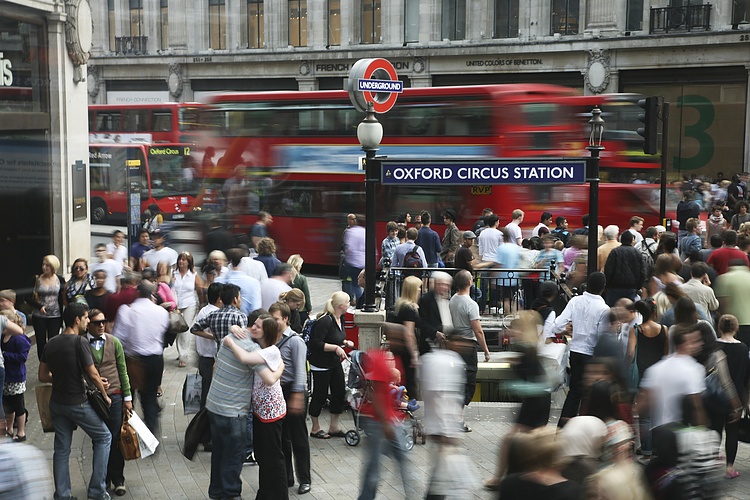 Labour Party on the Brink of Historic UK Election Victory: Starmer's Manifesto and Key Issues