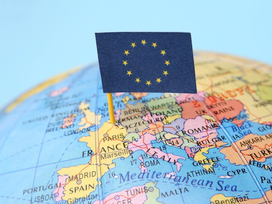 PMI de servicios de la Eurozona se mantiene sin cambios en mínimos de 49 meses; Indicador alemán sube por primera vez en 4 meses