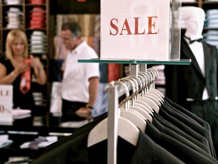 US Retail Sales October Preview: Inflation Is the key, not consumption