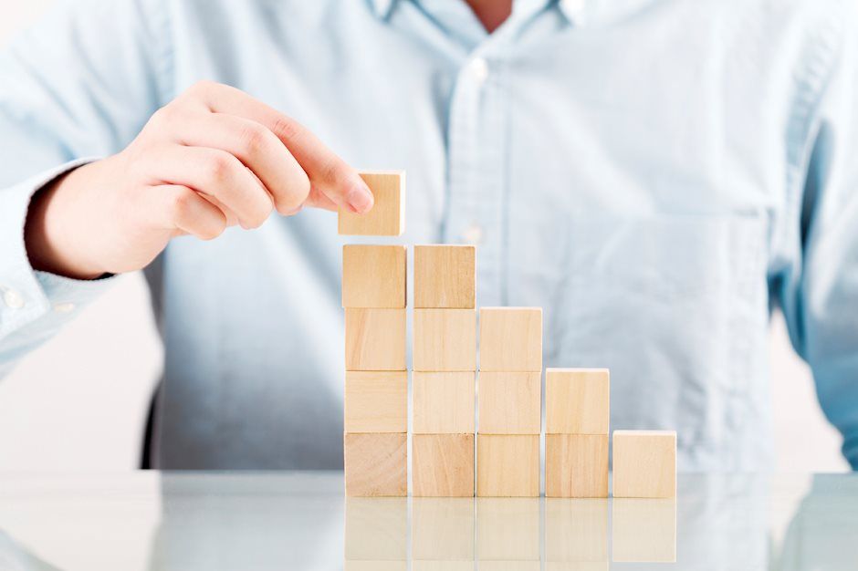 Have bulls accumulated enough power to maintain the mid-term growth of the top coins?