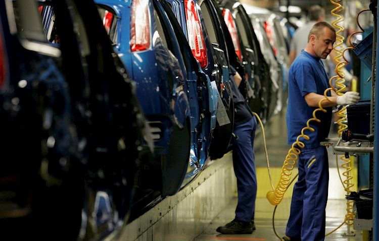 us-markit-manufacturing-pmi-edges-lower-to-58-6-final-in-february-as-expected