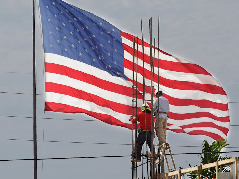 EE.UU.: Peticiones iniciales de subsidio de desempleo caen debajo de 200.000 a mínimos desde 1969