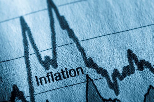 The two most-watched US economic surprise indices, published by Bloomberg and Citi, are showing a steady downward trend – i.e., a lot of negative surprises in the data, Societe Generale FX strategist Kit Juckes notes. 