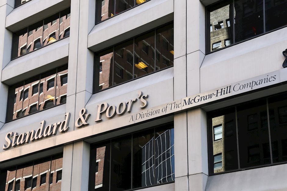 Fitch downgrades Russia to C, hints at imminent sovereign default