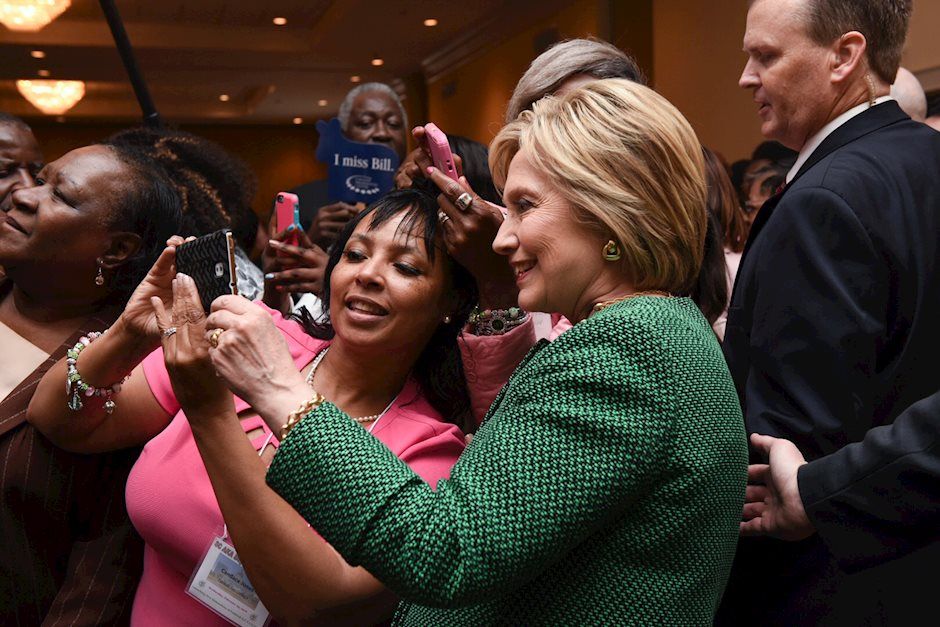 Hillary Clinton's new emails didn't come from her private server - AP sources