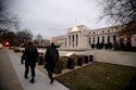 Análisis de la Fed: Powell impulsa las acciones y golpea al Dólar con tres cambios moderados