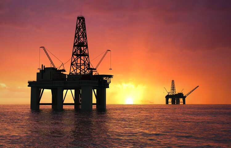 Нефть WTI поднялась выше 73,50 долларов на фоне опасений по поводу поставок и настроений на риск.