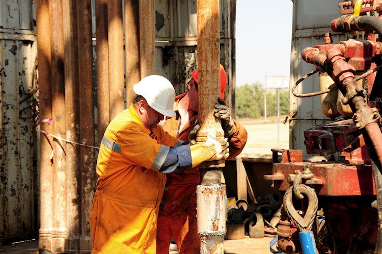 Нефть падает, поскольку рынки насмехаются над смелыми мерами ОПЕК+