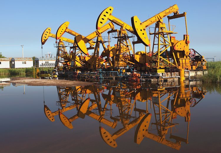 Нефть марки WTI в пятницу упала до $90