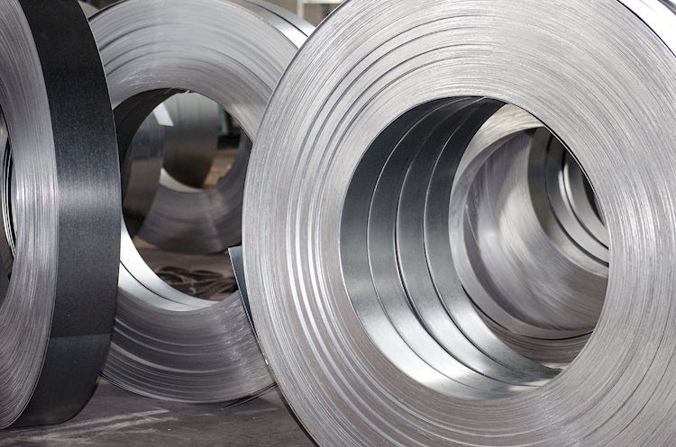 Steel: Renews its monthly maximum due to moderation on fears of China’s covid