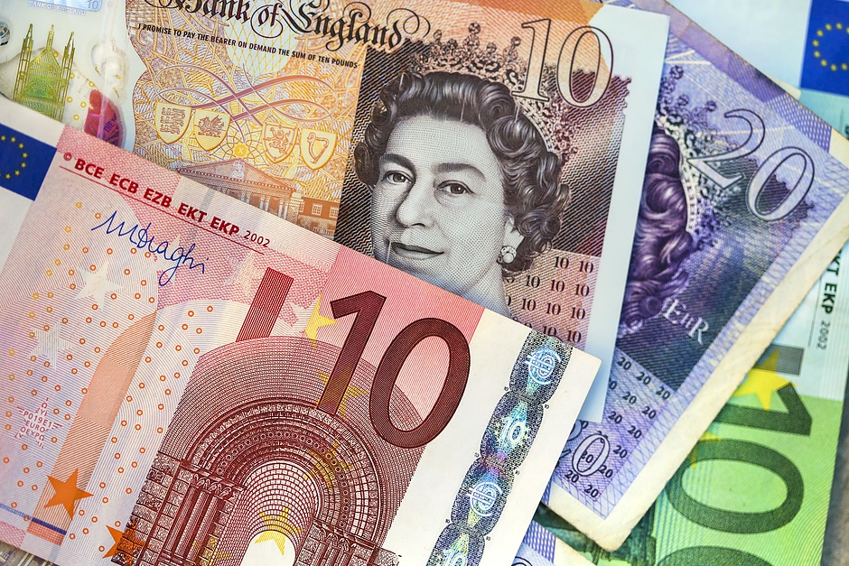 EUR/GBP trades down a fraction after UK and Eurozone macroeconomic releases