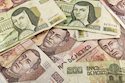 El precio del Dólar se mantiene firme frente al Peso mexicano por encima de 17.50 a la espera de Banxico