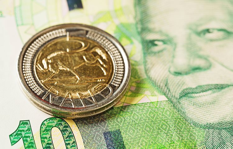 USD/ZAR упадет до 15,00 к концу 2023 года – SocGen