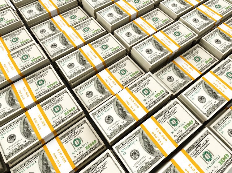 Доллар США столкнулся с проблемами после печатных изданий в Мичигане