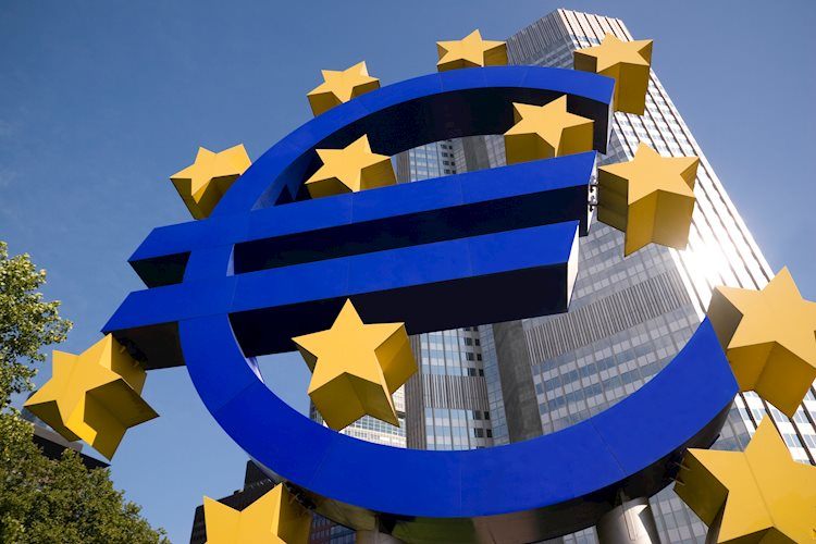 EUR/USD continues lower on diverging interest-rate outlook