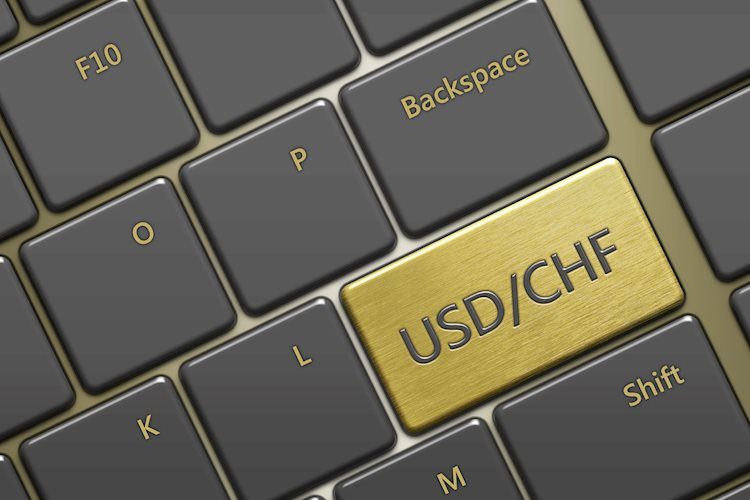 USD/CHF stands flat on quiet Thursday, with technical indicators near oversold territory