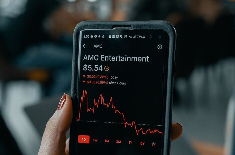 Rolls-Royce looks to cut costs as it announces up to 2,500 job losses