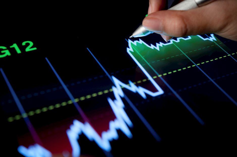 GME Stock Forecast: GameStop dips and is once again outperformed by AMC and BBBY