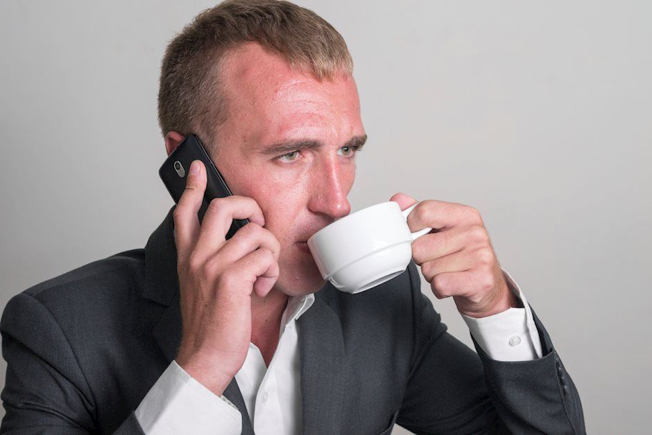 Informe de ganancias de Starbucks: La cafeína golpea a los inversores y SBUX cae un 16%