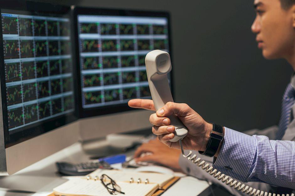 Tesla Stock Price and Forecast: TSLA shares rally to $128.50 in early Thursday session